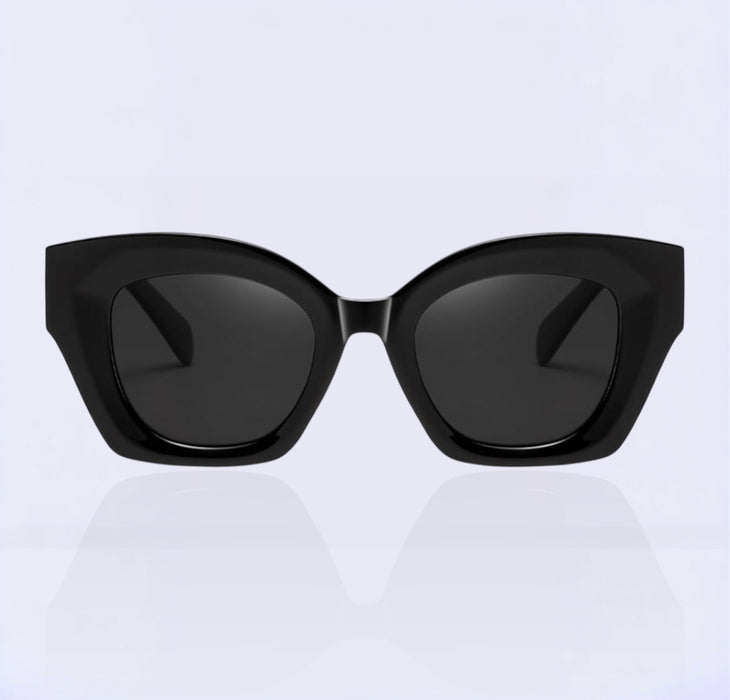 Queen Mariam in black